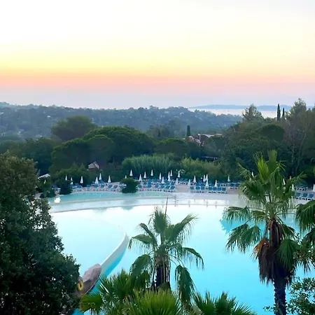 Appt Climatise De Charme-moderne - Vue Club Restanques Golfe Saint-tropez - Les Roses - Appartement