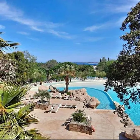 Appt Climatise De Charme-moderne - Vue Club Restanques Golfe Saint-tropez - Les Roses - *