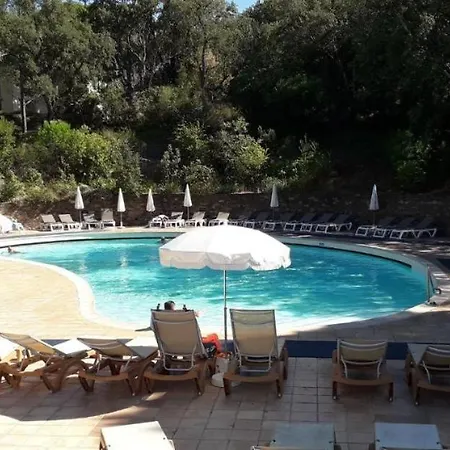 Appartement Appt Climatise De Charme-moderne - Vue Club Restanques Golfe Saint-tropez - Les Roses - *